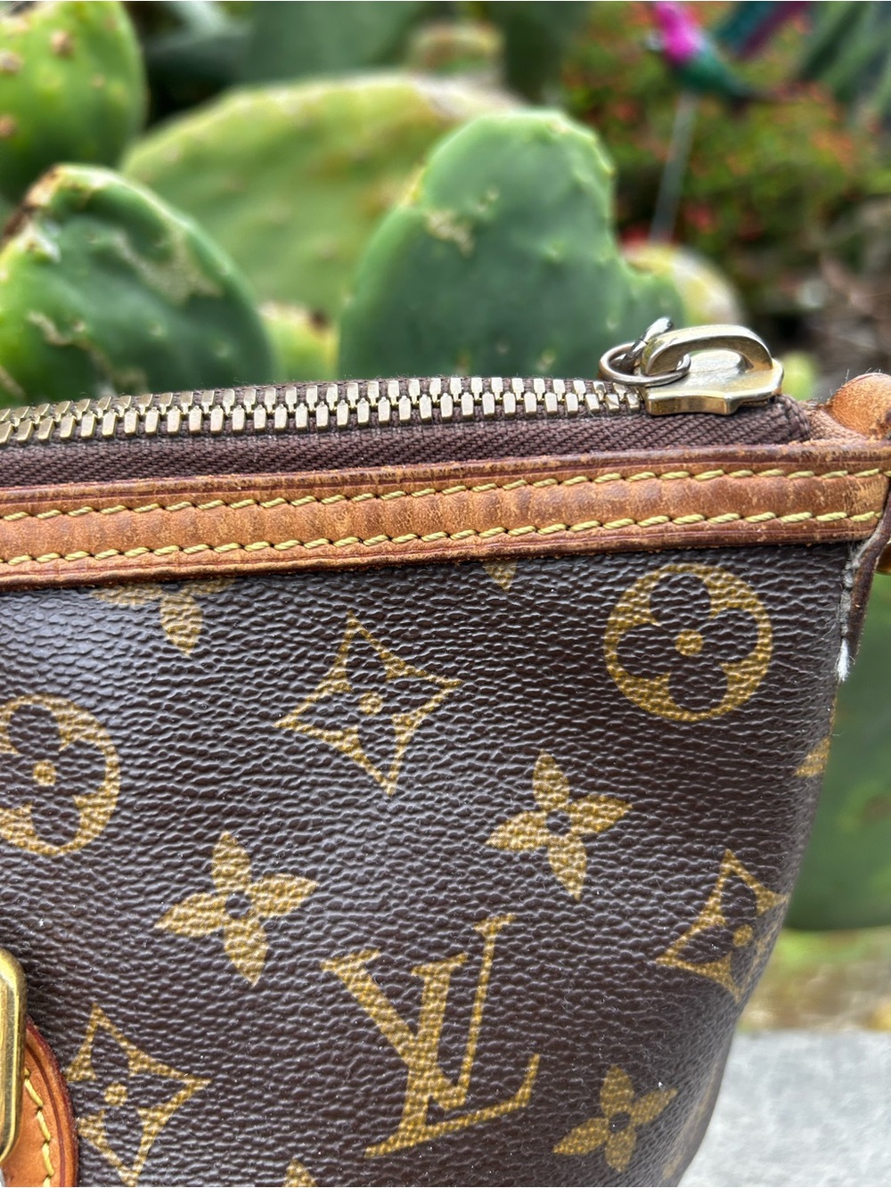 Louis Vuitton Monogram Canvas Tote - Picture 6 of 15